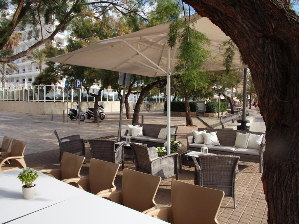 Hotel Goya Cala Millor  Bagian luar foto